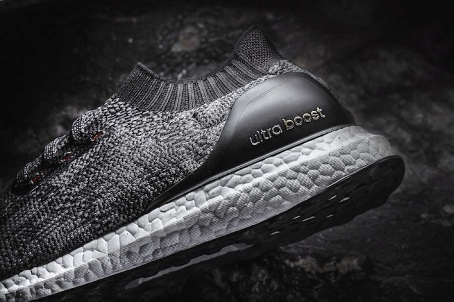 ultra boost senza lacci