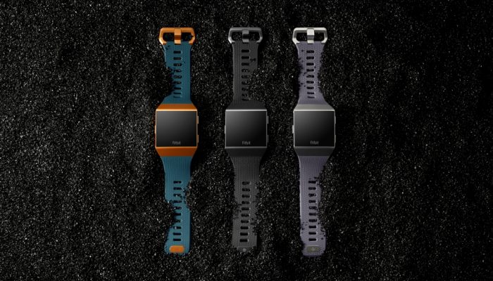 FitBit Ionic è disponibile in tre combinazioni di colori dai toni sobri