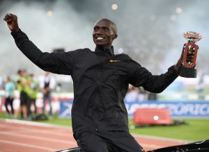Joshua Cheptegei primato mondiale nei 5 km